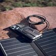 UAG Externer Akku Rugged 10.000 mAh, Magnetic Wireless, 20 W, mit Ständer, Schwarz/Grau