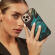 Burga Husa Elite Gold Emerald Pool iPhone 15 Pro Max