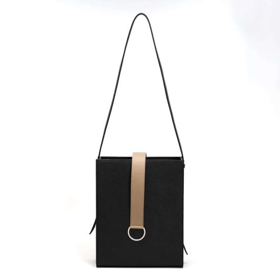 Urban Vanilla, Borsa in pelle strutturata con design lungo AMANDA, Nero/Beige